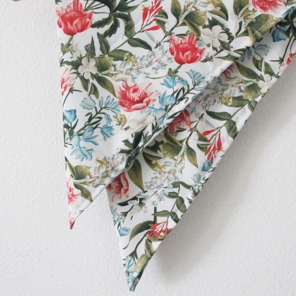 NWT Handmade Floral 18” x 18” Scarf